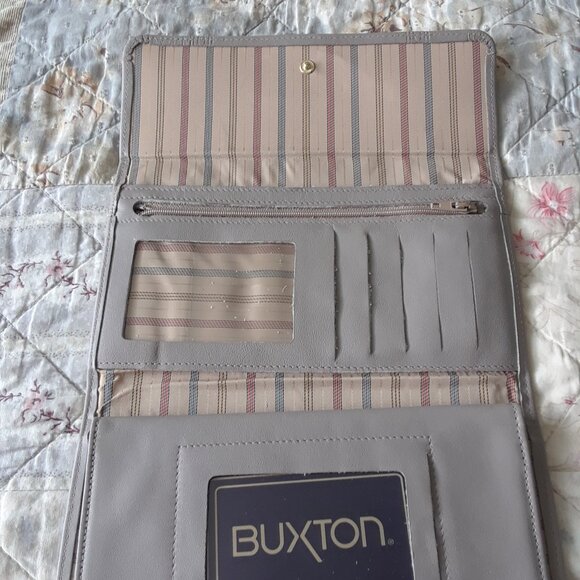 Vintage Buxton Alexis Leather Wallet - Picture 10 of 16